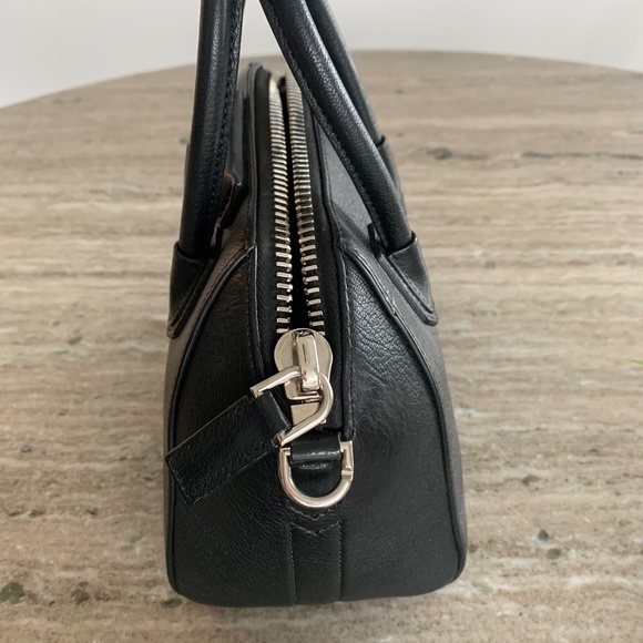 Givenchy hand/cross body bag ( Small ) - Picture 5 of 6